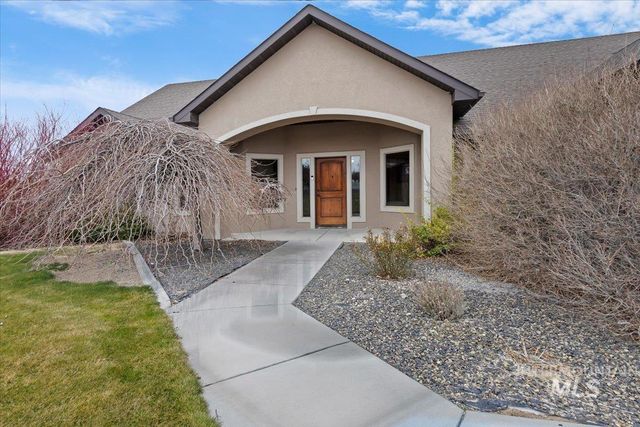 3707 North 2455 East, Twin Falls, ID 83301