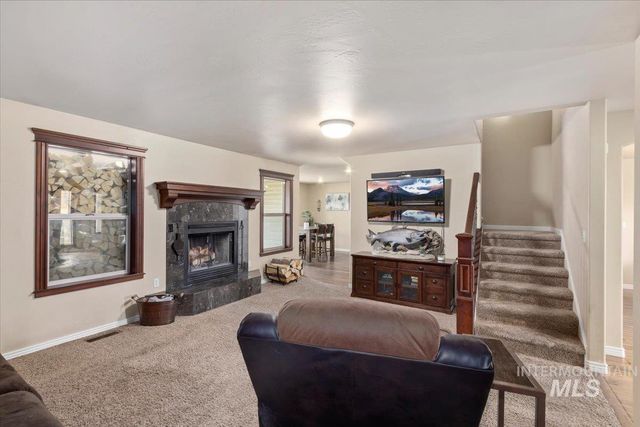 3707 North 2455 East, Twin Falls, ID 83301