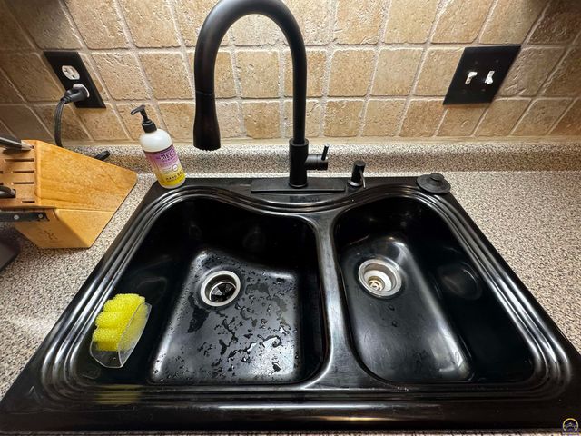 3039 SW Maupin Ln Apt 204, Topeka, KS 66614