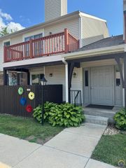 3039 SW Maupin Ln Apt 204, Topeka, KS 66614