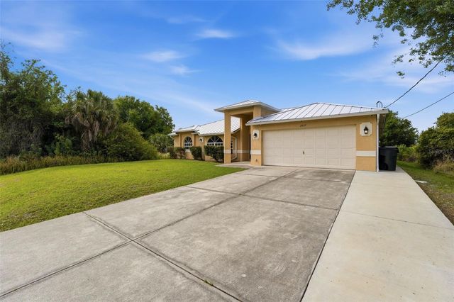 2637 COURTLAND AVENUE, North Port, FL 34286