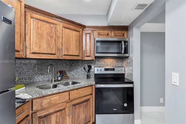 3300 Spanish Moss Terrace 106, Lauderhill, FL 33319
