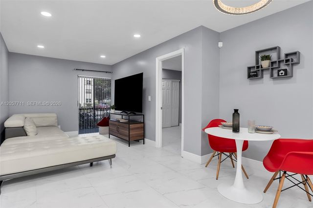 3300 Spanish Moss Terrace 106, Lauderhill, FL 33319