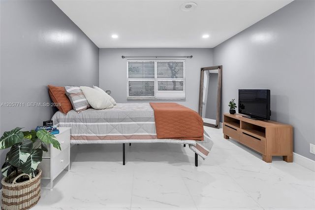 3300 Spanish Moss Terrace 106, Lauderhill, FL 33319
