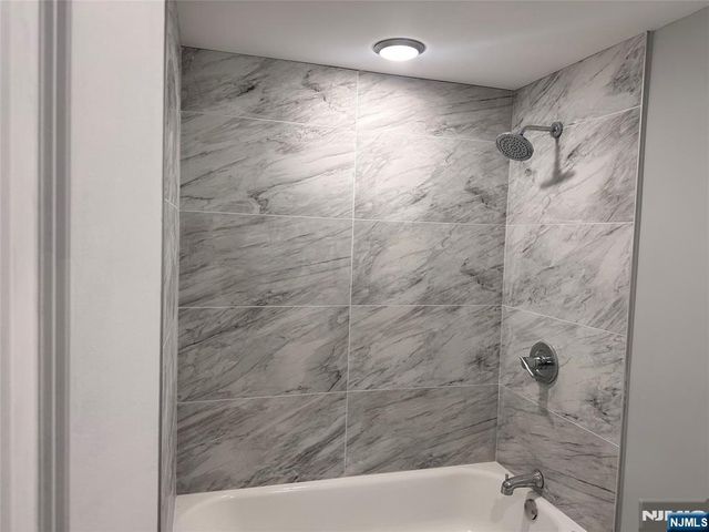 552 38th Street B1, Union City, NJ 07087
