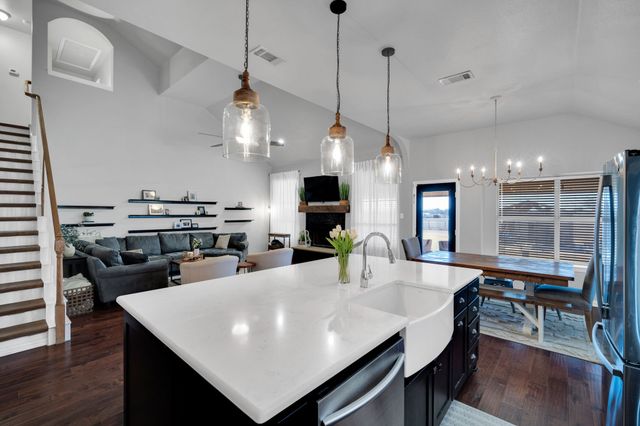 1121 Meghann Lane, Waxahachie, TX 75167