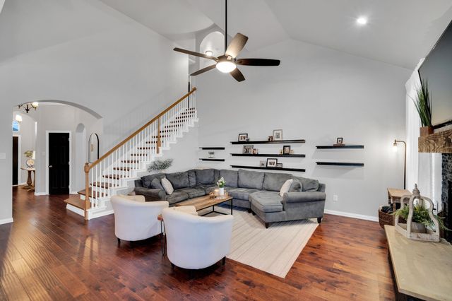 1121 Meghann Lane, Waxahachie, TX 75167