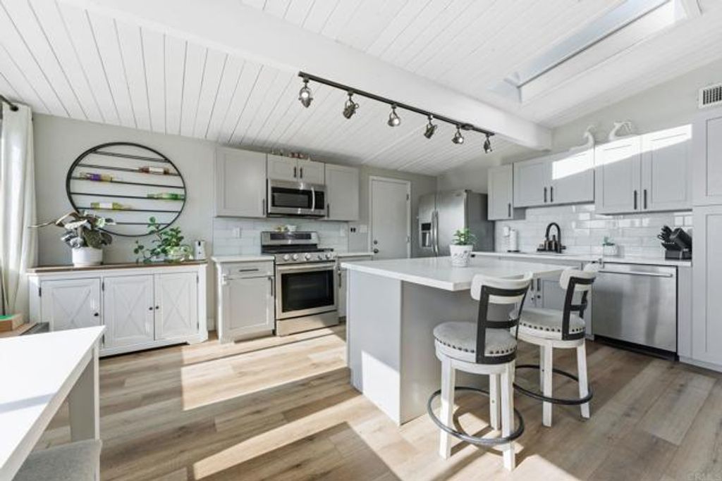 9838 Ivanho Street, Spring Valley, CA 91977