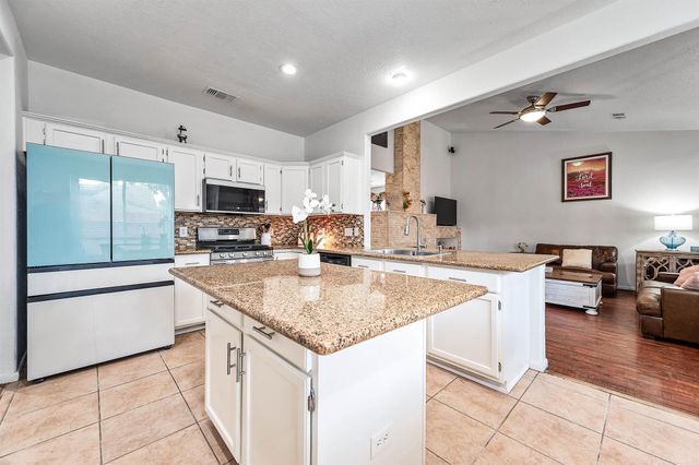 1311 Shadow Mountain Drive, Katy, TX 77450