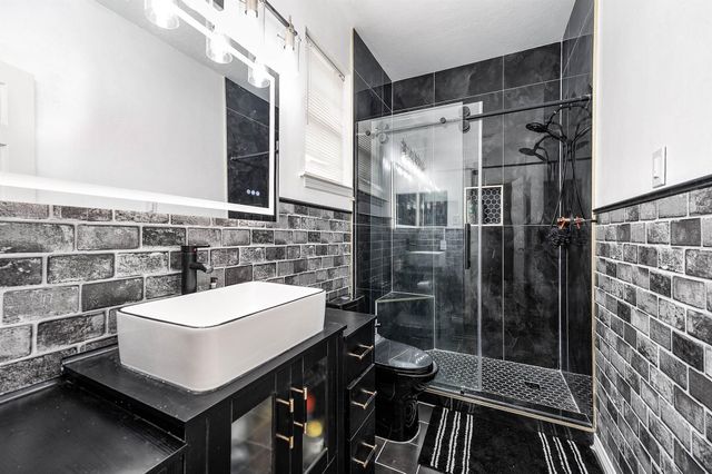 1311 Shadow Mountain Drive, Katy, TX 77450