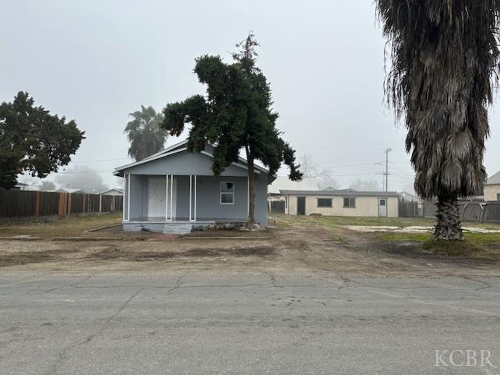13857 6th Street, Armona, CA 93212