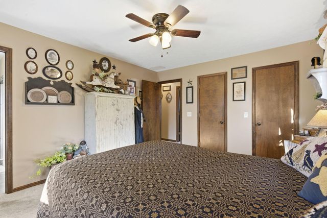 252 Groton Street, Hollister, MO 65672