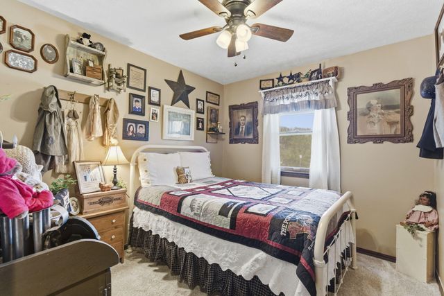 252 Groton Street, Hollister, MO 65672