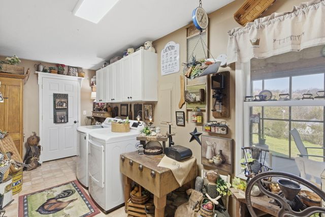 252 Groton Street, Hollister, MO 65672