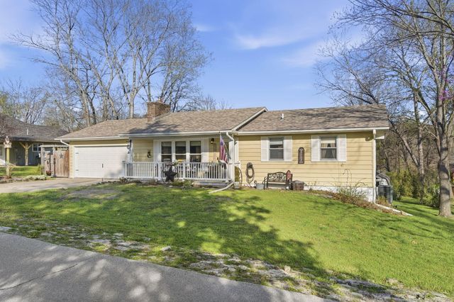 252 Groton Street, Hollister, MO 65672