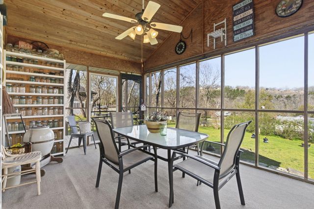 252 Groton Street, Hollister, MO 65672