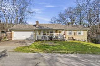 252 Groton Street, Hollister, MO 65672