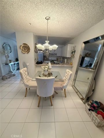 450 E 4th 103, Santa Ana, CA 92701