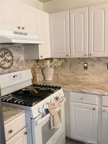 450 E 4th 103, Santa Ana, CA 92701