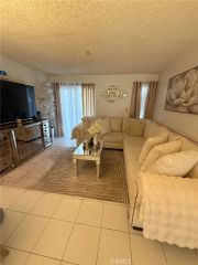 450 E 4th 103, Santa Ana, CA 92701