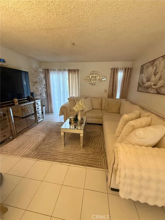 450 E 4th 103, Santa Ana, CA 92701