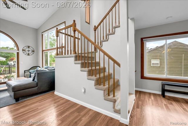 1025 Otter Avenue, Waterford Charter Township, MI 48328