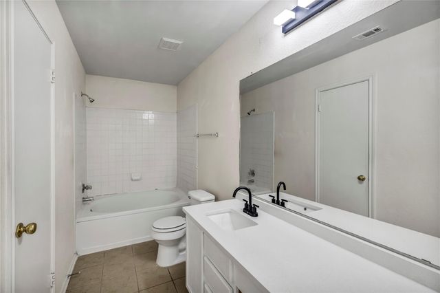 2400 Byfield DR, Cedar Park, TX 78613
