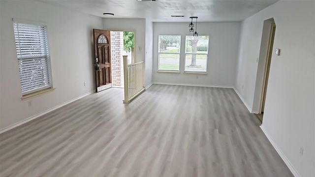 2400 Byfield DR, Cedar Park, TX 78613