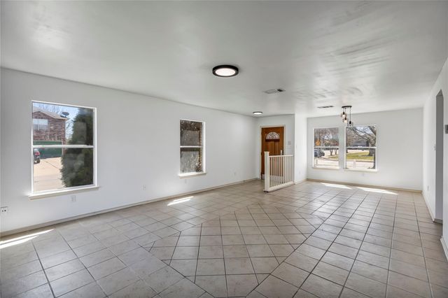 2400 Byfield DR, Cedar Park, TX 78613