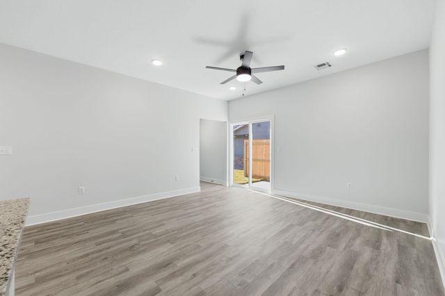 604 Briarbrook Ln, Park City, KS 67147