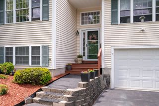 11 Nathaniel Drive # 11, Raymond, NH 03077