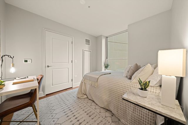 850 N Lake Shore Drive 901, Chicago, IL 60611