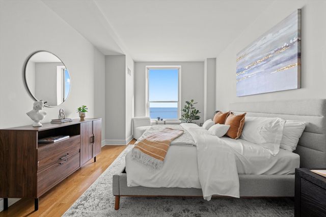 850 N Lake Shore Drive 901, Chicago, IL 60611