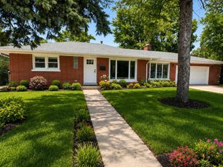 8718 Plainfield Road, Lyons, IL 60534