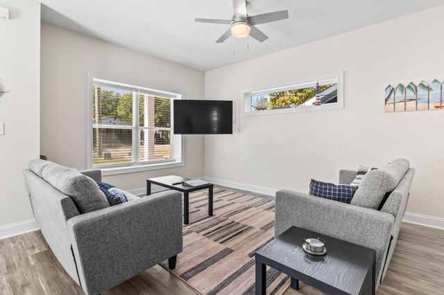 606 29th Ave. S, North Myrtle Beach, SC 29582