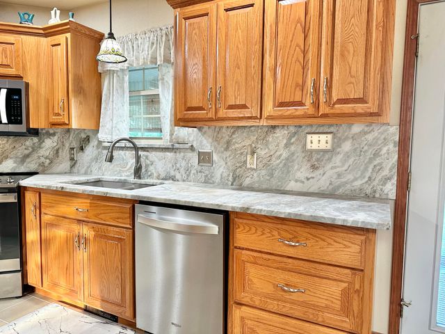 380 S Hartford Avenue, Bolivar, MO 65613