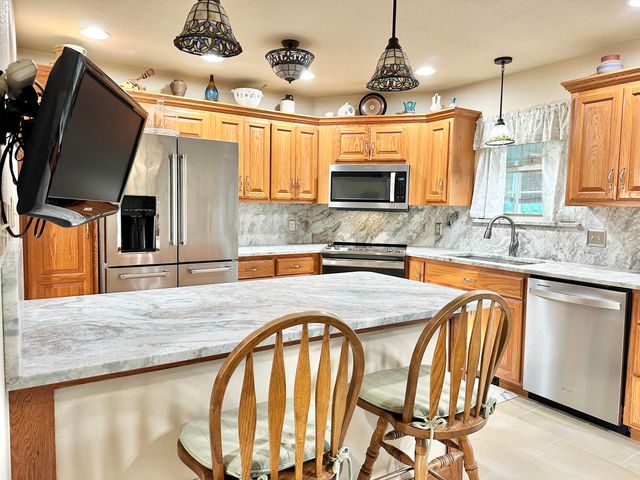 380 S Hartford Avenue, Bolivar, MO 65613