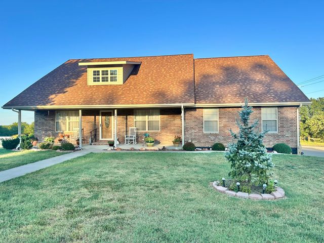 380 S Hartford Avenue, Bolivar, MO 65613