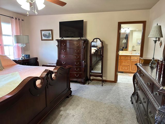 380 S Hartford Avenue, Bolivar, MO 65613