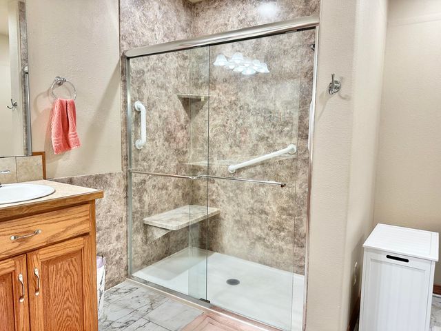 380 S Hartford Avenue, Bolivar, MO 65613