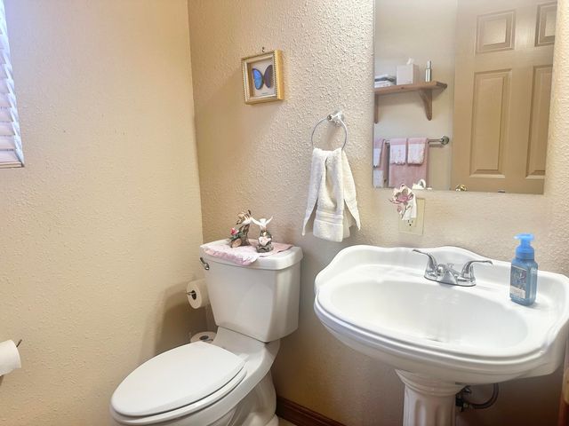 380 S Hartford Avenue, Bolivar, MO 65613