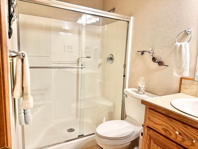 380 S Hartford Avenue, Bolivar, MO 65613