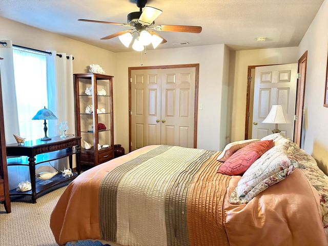 380 S Hartford Avenue, Bolivar, MO 65613