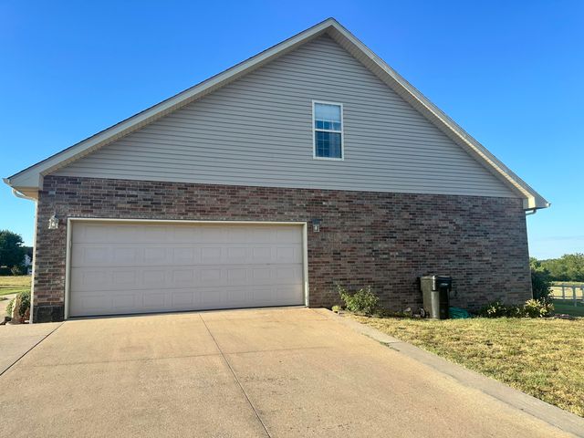 380 S Hartford Avenue, Bolivar, MO 65613