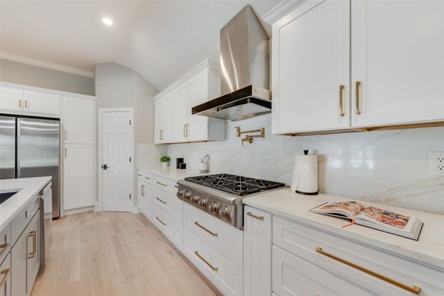 6902 Deloache Avenue, Dallas, TX 75225
