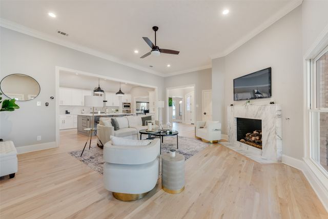 6902 Deloache Avenue, Dallas, TX 75225