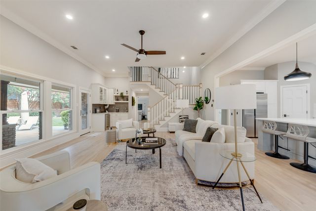 6902 Deloache Avenue, Dallas, TX 75225
