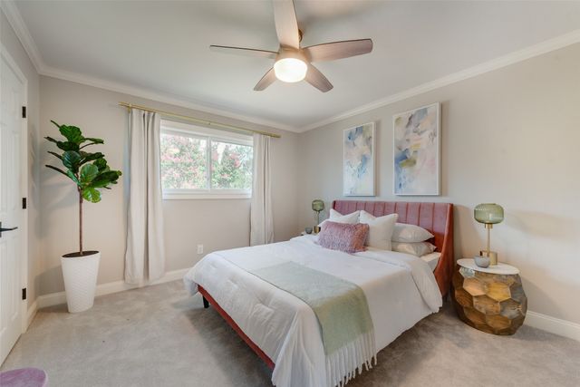 6902 Deloache Avenue, Dallas, TX 75225