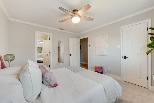 6902 Deloache Avenue, Dallas, TX 75225