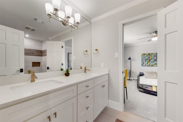 6902 Deloache Avenue, Dallas, TX 75225
